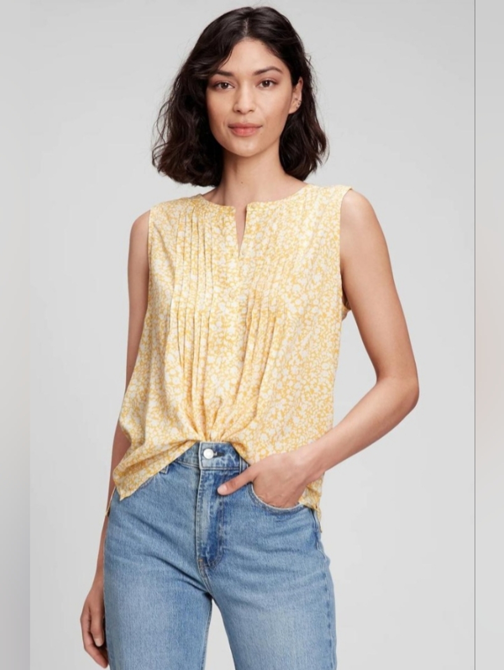 NWT Gap Floral Sleeveless Pleated Blouse Size Small In Yellow